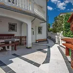 1 Bedroom Cozy In 아파트