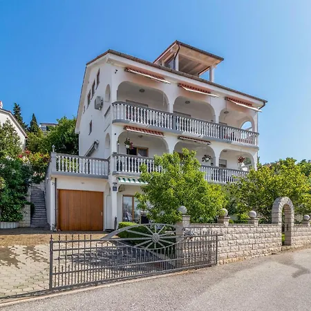 1 Bedroom Cozy In Appartamento