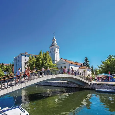 1 Bedroom Cozy In * Crikvenica