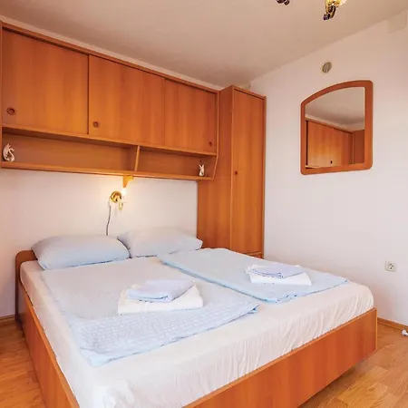1 Bedroom Cozy In * Crikvenica