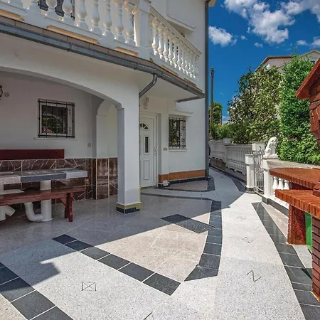 1 Bedroom Cozy In Appartamento