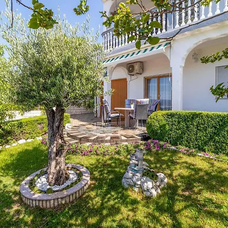 Appartamento 1 Bedroom Cozy In *