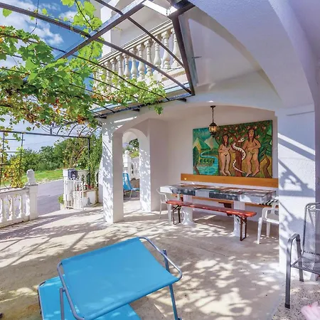 1 Bedroom Cozy In *