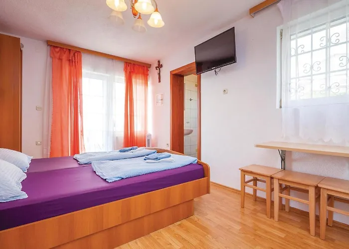 1 Bedroom Cozy In *