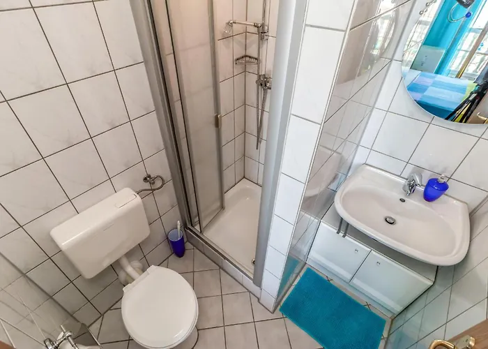 1 Bedroom Cozy In