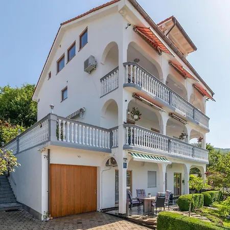 Cozy In With Wifi Apartman Crikvenica
