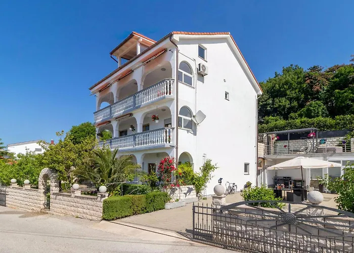 1 Bedroom Cozy In דירה קריקווניצה