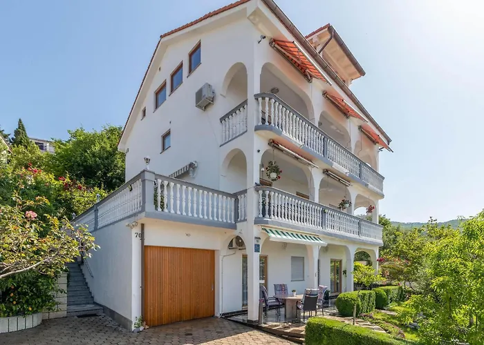 1 Bedroom Cozy In דירה קריקווניצה