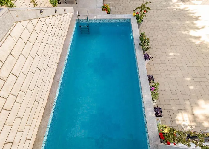 1 Bedroom Cozy In * تْسْغيكفانِتْسا