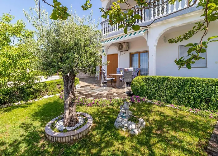 דירה 1 Bedroom Cozy In *