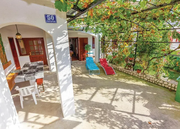 1 Bedroom Cozy In דירה קריקווניצה